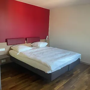 Apartment Swiss Star Irchel - Self Check-in, Zürich
